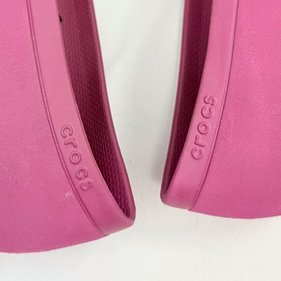 CROCS Mammoth Soft Fur Footpad Ballet Flat in Pomegranate - Picture 12 of 16